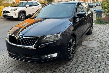 Skoda Rapid 247.000 km 5.899 &euro; Düsseldorf 40599
