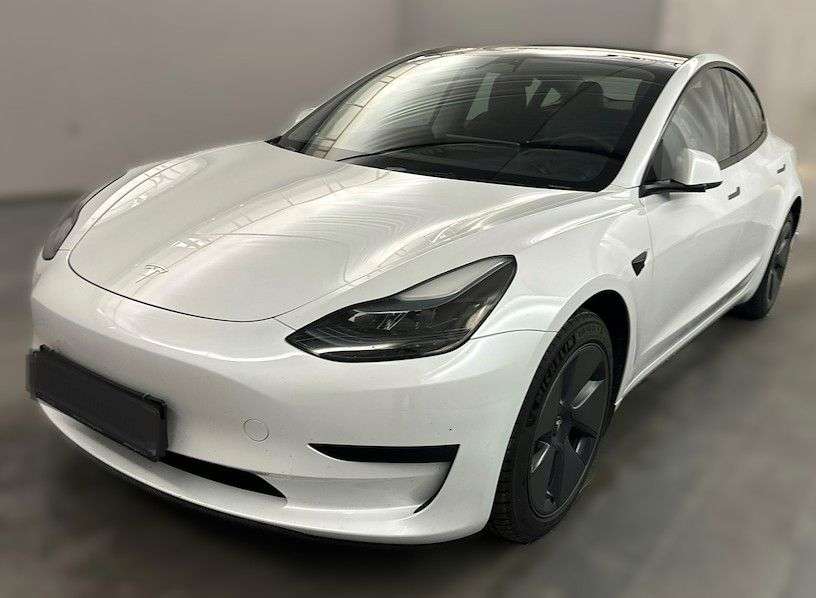 Tesla Model 3 57.300 km 31.800 &euro; Bochum 44803