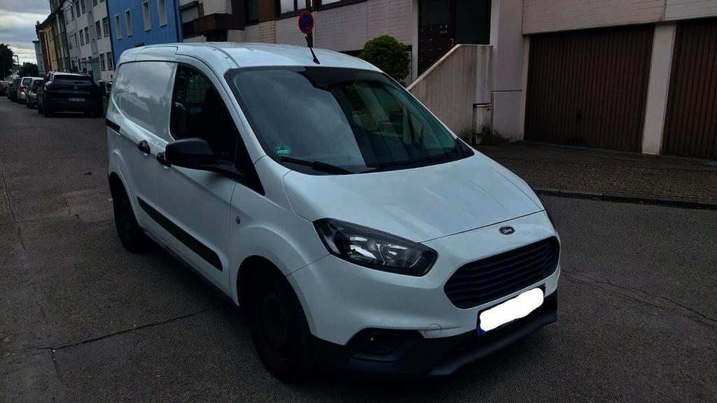 Ford Transit Courier 52.670 km 9.900 &euro; wuppertal 42327