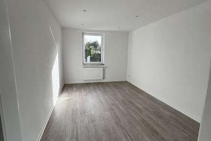 Wohnung Hattingen Winz - 2.5 Zimmer, 58 m&sup2;, 667&euro; | Angebot:26002621