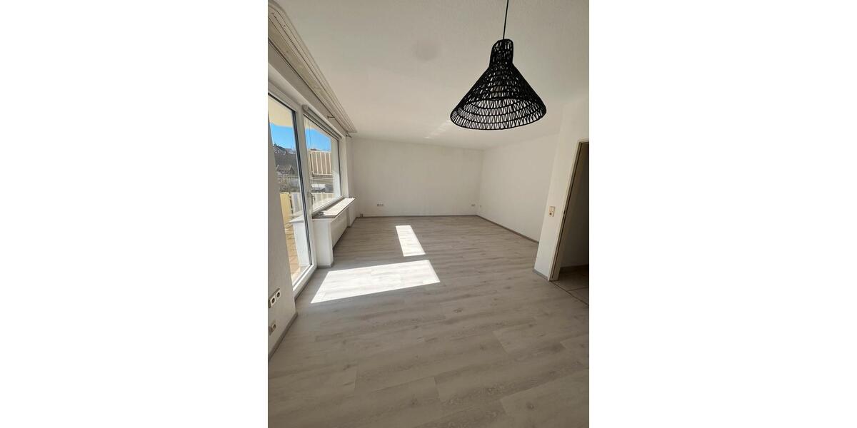 Etagenwohnung Hagen - 2 Zimmer, 65 m&sup2;, 590&euro; | Angebot:25769634