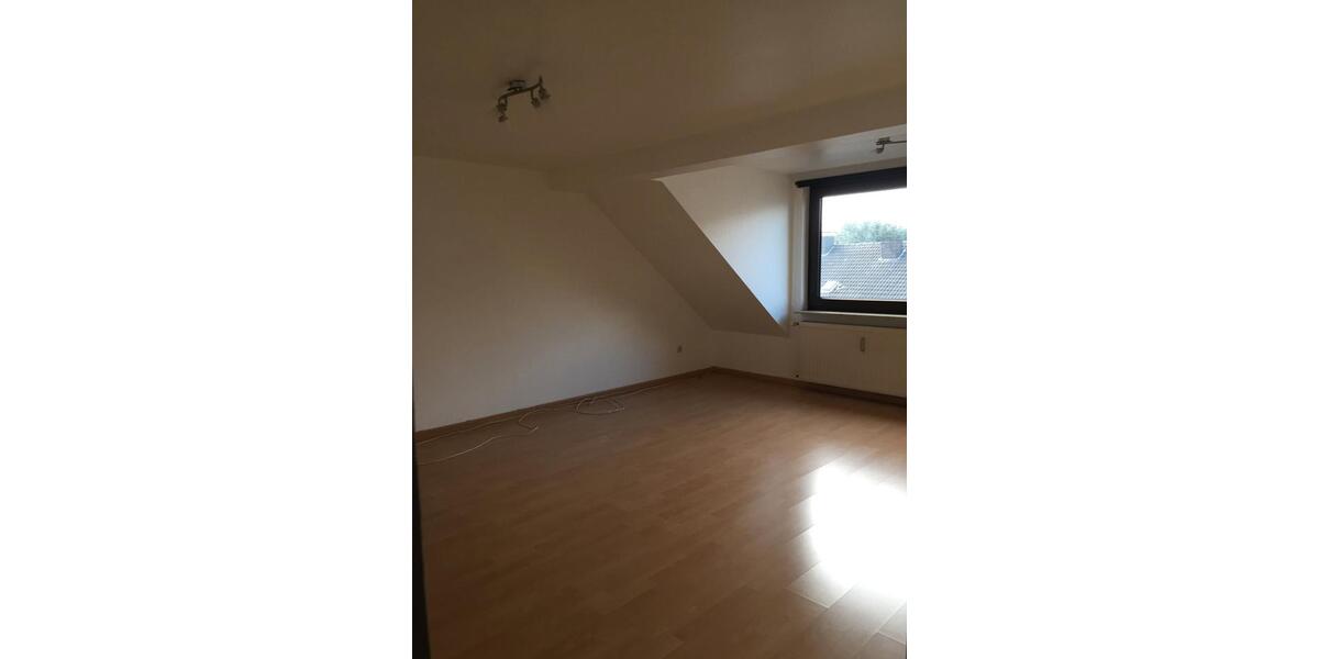 Dachgeschoßwohnung Herne Wanne-Bickern - 2.5 Zimmer, 63 m&sup2;, 460&euro; | Angebot:27564407
