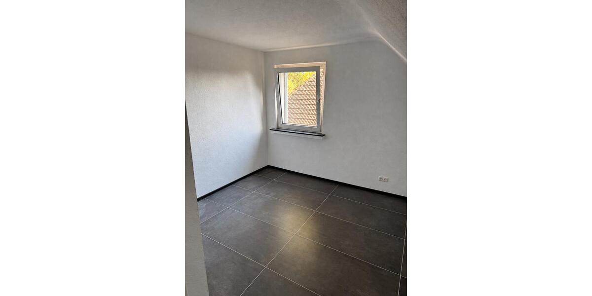 Dachgeschoßwohnung Duisburg Ruhrort - 2 Zimmer, 45 m&sup2;, 420&euro; | Angebot:27586716