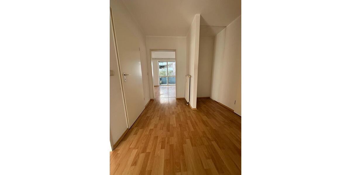 Etagenwohnung Duisburg Duisburg-Mitte - 2.5 Zimmer, 63 m&sup2;, 535&euro; | Angebot:26261726