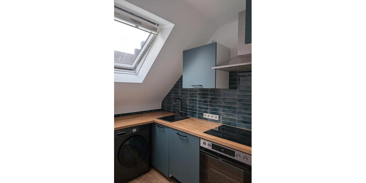 Dachgeschoßwohnung Düsseldorf Stadtbezirk 3 - 3 Zimmer, 63 m&sup2;, 1.690&euro; | Angebot:27545612
