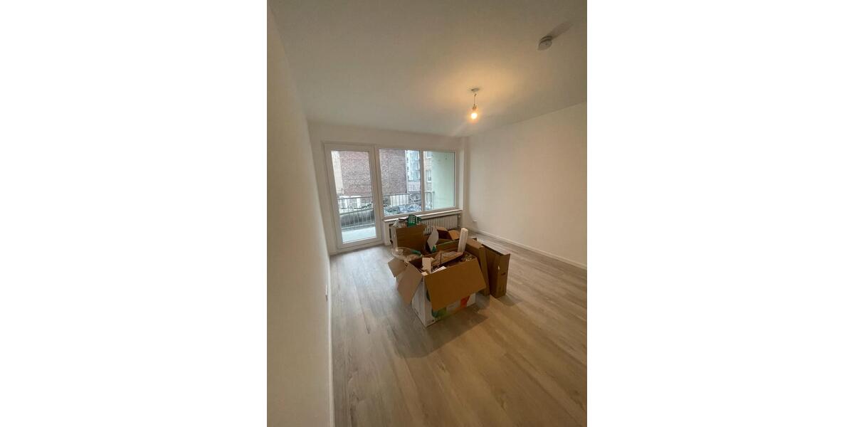 Etagenwohnung Düsseldorf Stadtmitte - 2 Zimmer, 120 m&sup2;, 737&euro; | Angebot:25718233