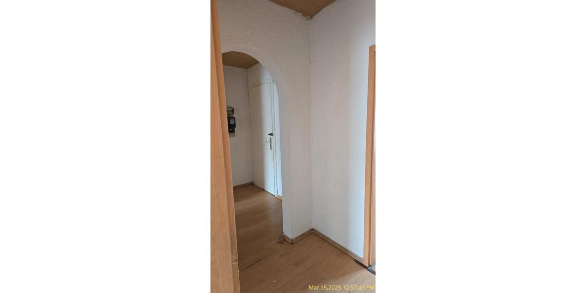 Etagenwohnung Duisburg Duisburg-Mitte - 1 Zimmer, 90 m&sup2;, 650&euro; | Angebot:27568874