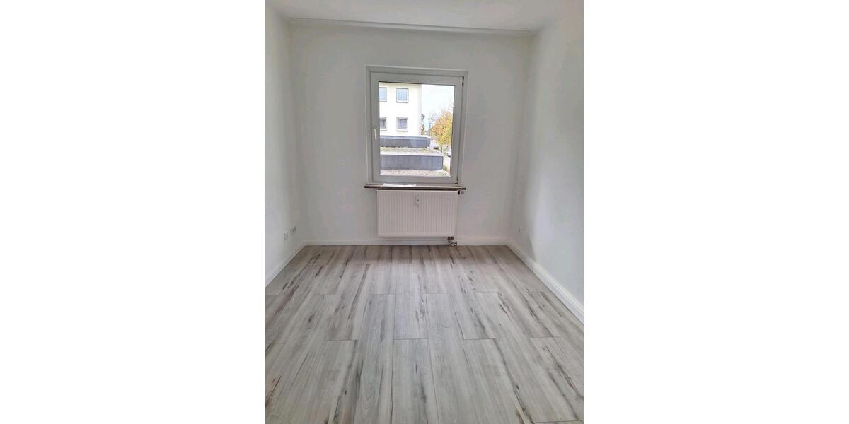 Erdgeschoßwohnung Burscheid - 4 Zimmer, 73 m&sup2;, 800&euro; | Angebot:25282900