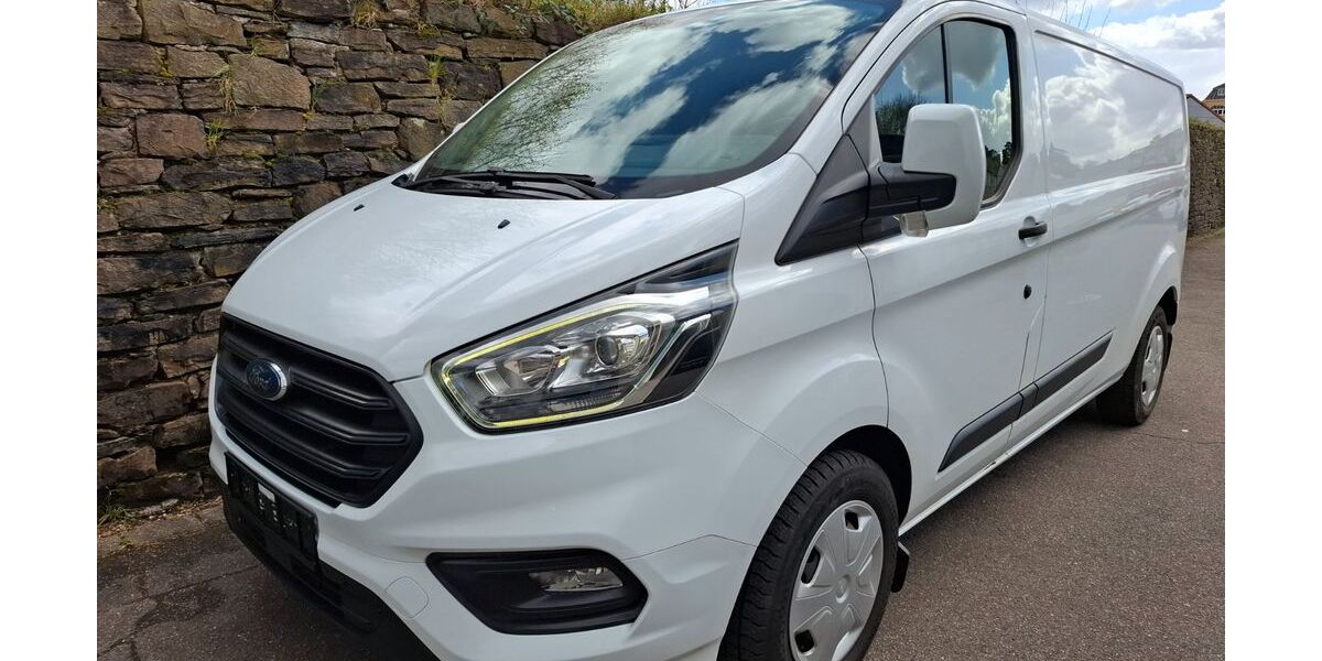 Ford Transit Custom 114.000 km 14.990 &euro; Mülheim an der Ruhr 45481