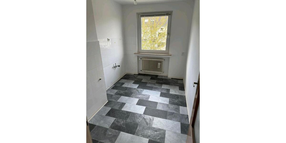 Etagenwohnung Witten Annen - 3 Zimmer, 70 m&sup2;, 525&euro; | Angebot:25715674