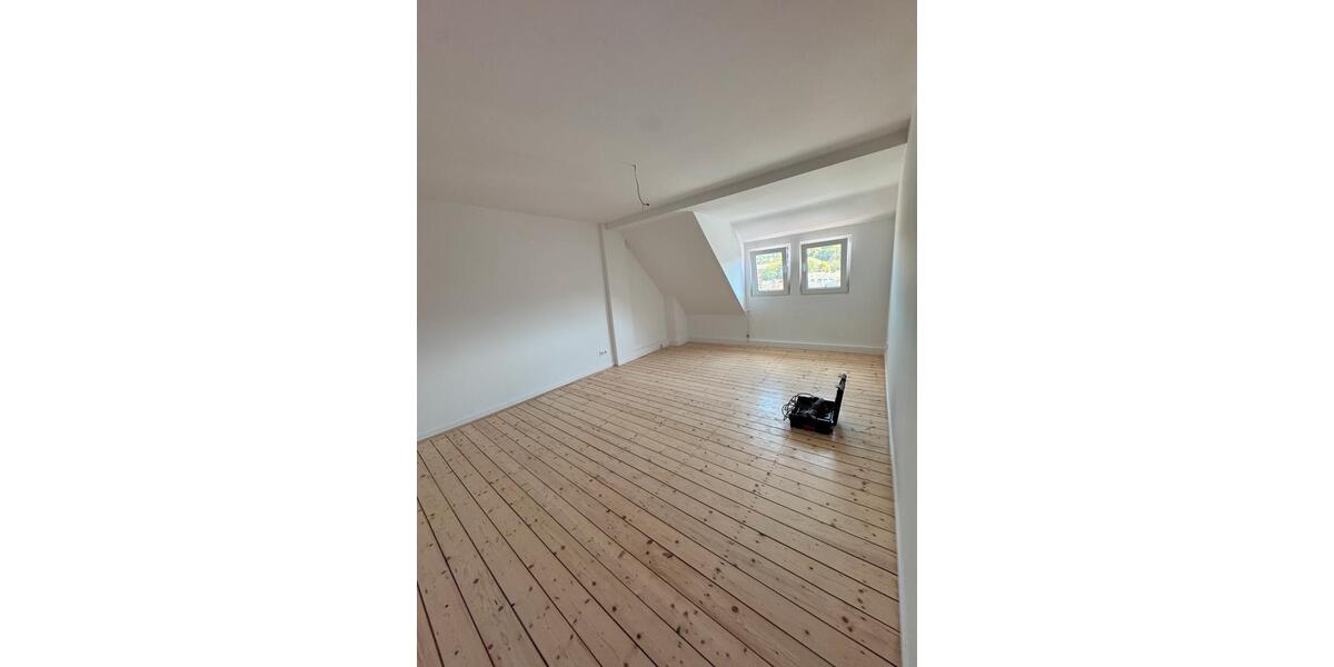 Maisonettenwohnung Wuppertal Arrenberg - 4 Zimmer, 100 m&sup2;, 1.800&euro; | Angebot:27567538