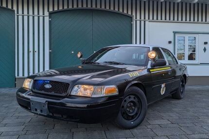 Ford Crown 89.292 km 14.499 &euro; Solingen 42659