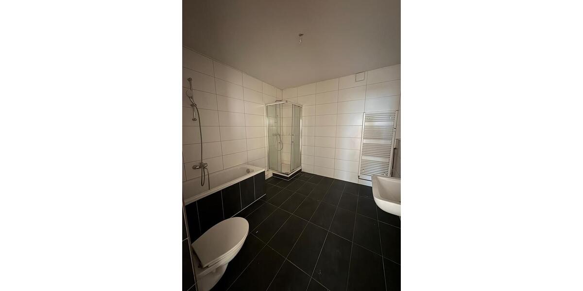 Erdgeschoßwohnung Gelsenkirchen Rotthausen - 5 Zimmer, 148 m&sup2;, 1.100&euro; | Angebot:25873463