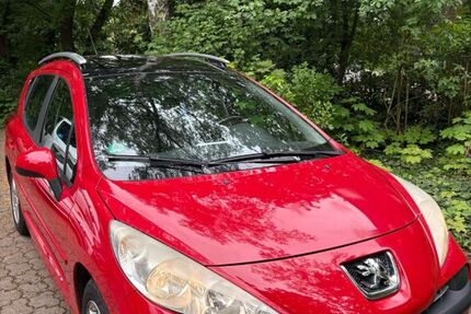 Peugeot 207 130.000 km 2.490 &euro; Duisburg 47198