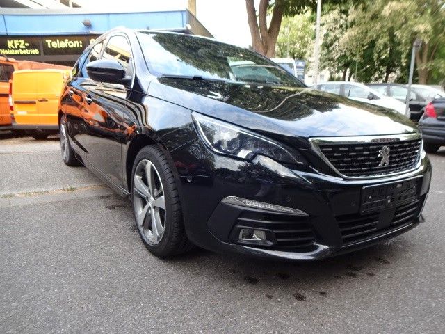 Peugeot 308 111.400 km 9.800 &euro; Essen 45276
