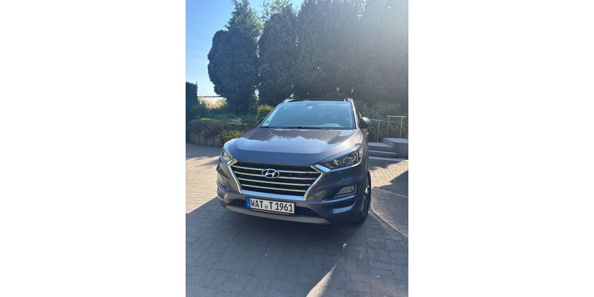 Hyundai TUCSON 63.000 km 17.500 &euro; bochum 44867