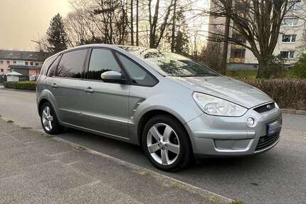 Ford S-Max 238.000 km 3.950 &euro; Velbert 42551