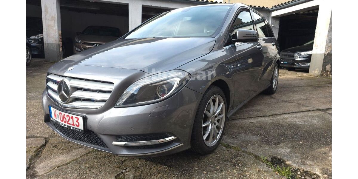 Mercedes-Benz B 180 114.500 km 8.200 &euro; Wuppertal 42283