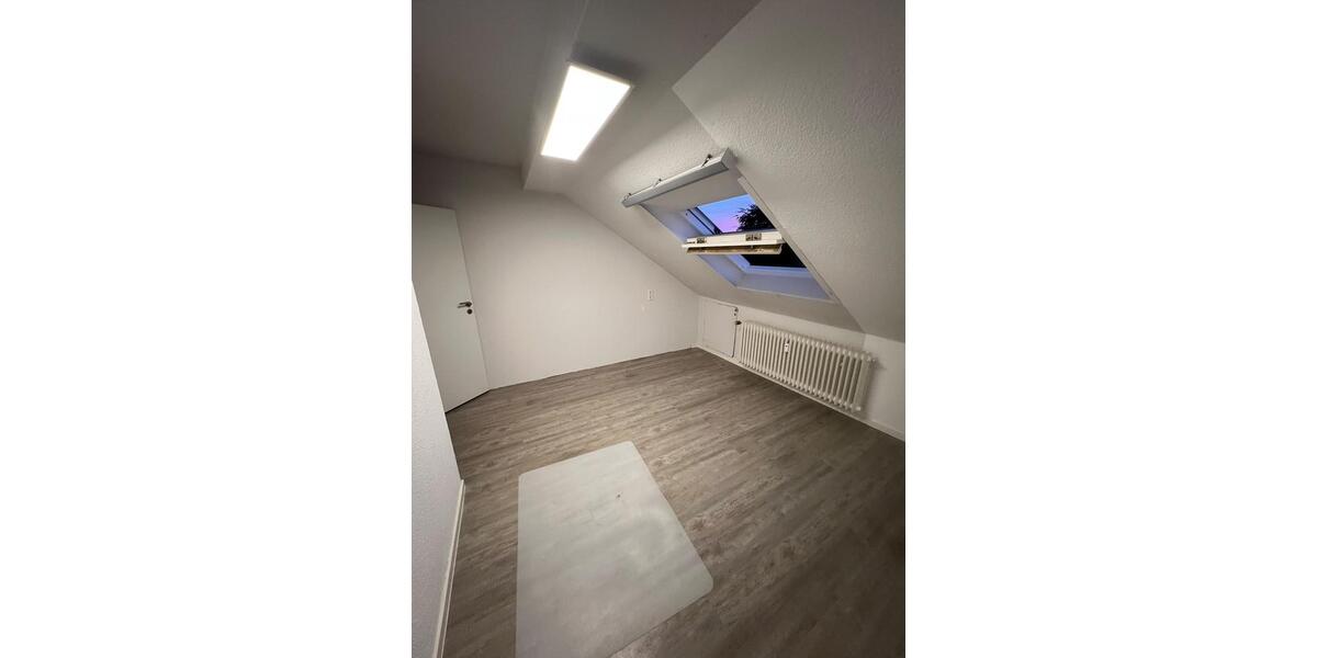Etagenwohnung Wuppertal Arrenberg - 2 Zimmer, 60 m&sup2;, 600&euro; | Angebot:27543517
