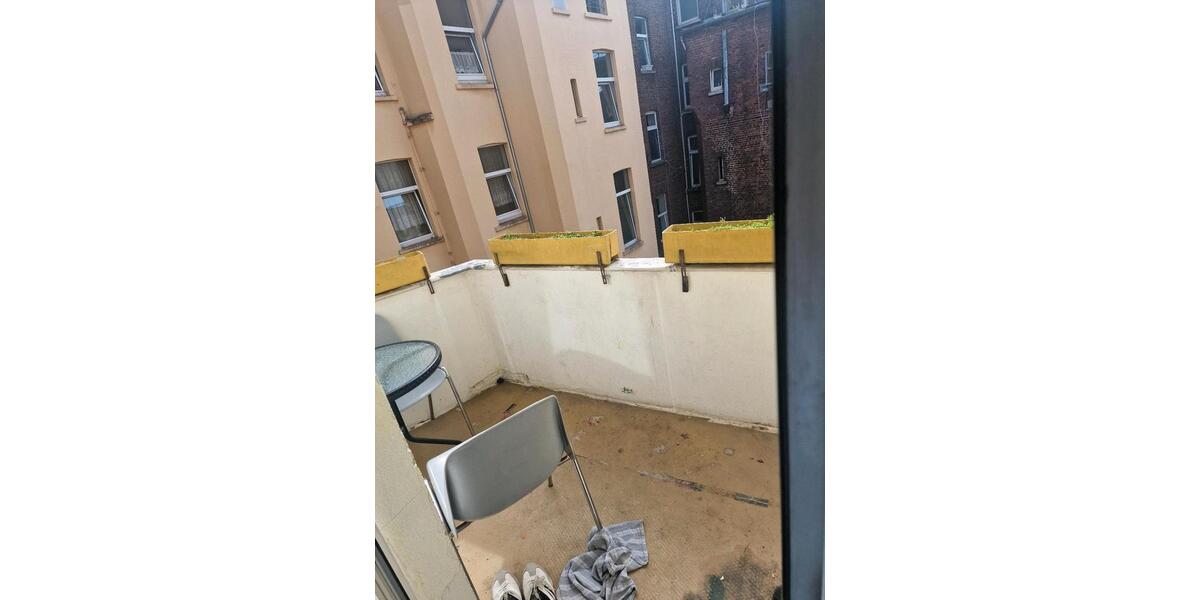 Etagenwohnung Düsseldorf Oberbilk - 1 Zimmer, 70 m&sup2;, 600&euro; | Angebot:27579950