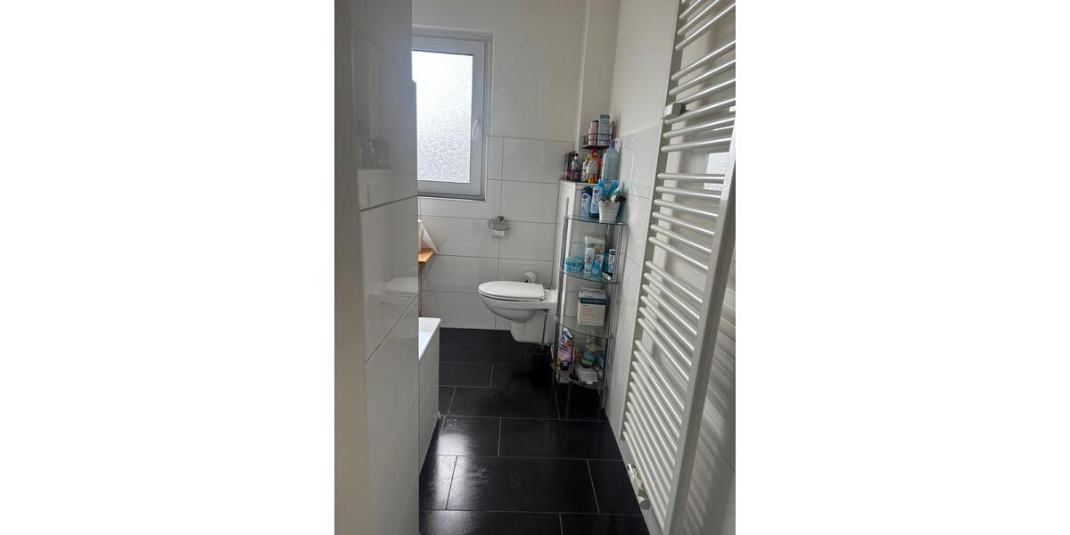 Etagenwohnung Duisburg Ruhrort - 2.5 Zimmer, 52 m&sup2;, 618&euro; | Angebot:25906196