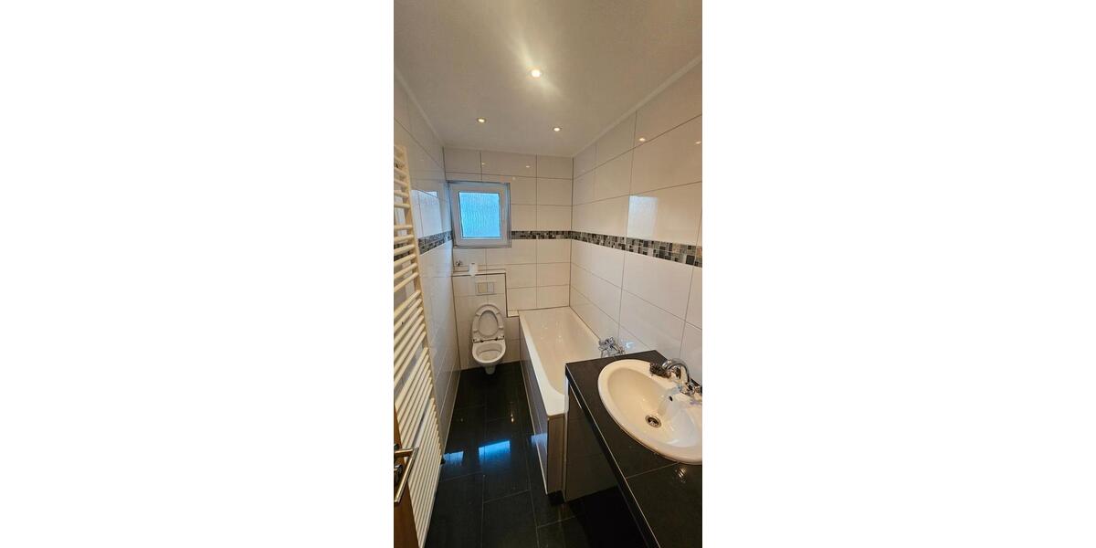Etagenwohnung Duisburg Ruhrort - 3 Zimmer, 52 m&sup2;, 107.000&euro; | Angebot:27413712