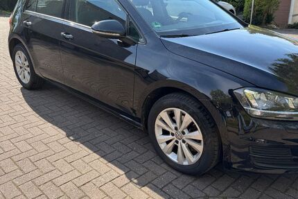 VW Golf 88.000 km 11.390 &euro; Essen 45359