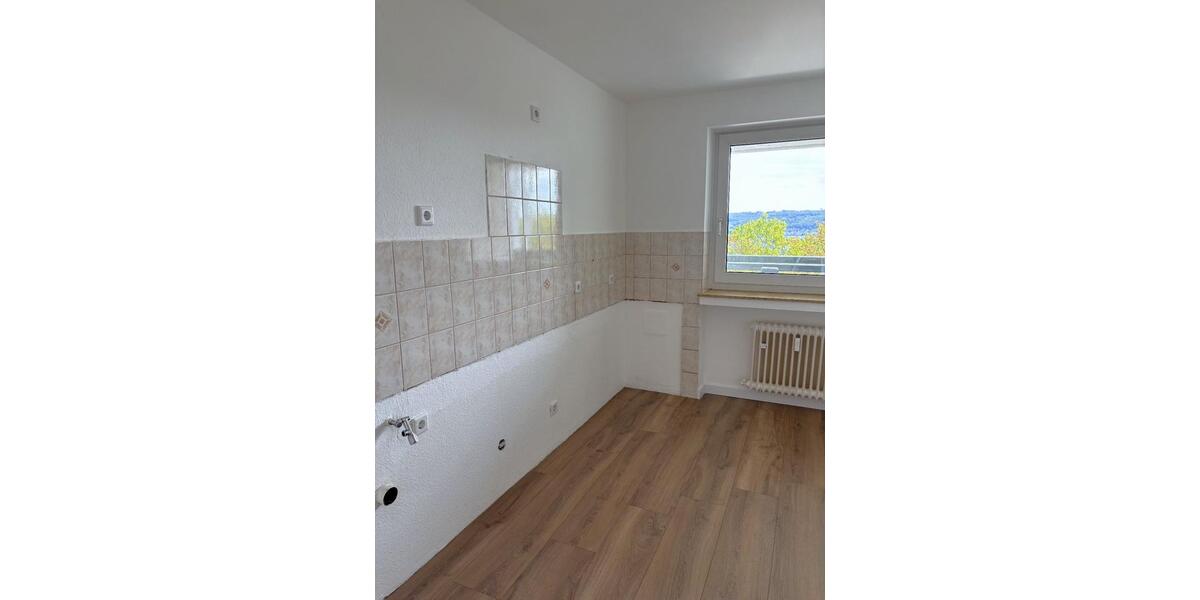 Etagenwohnung Wuppertal Gemarkung Elberfeld - 2 Zimmer, 67 m&sup2;, 150.000&euro; | Angebot:27189732