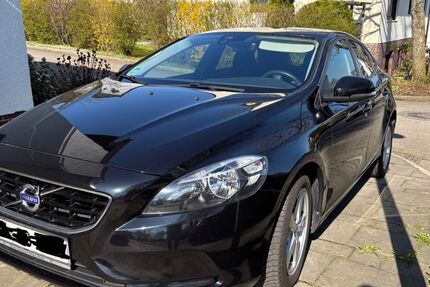 Volvo V40 189.000 km 7.190 &euro; Essen 45239