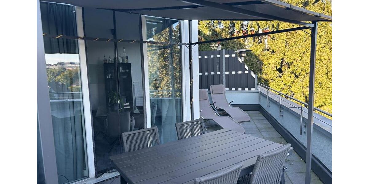 Terrassenwohnung Solingen Mitte - 2 Zimmer, 90 m&sup2;, 1.500&euro; | Angebot:24398819