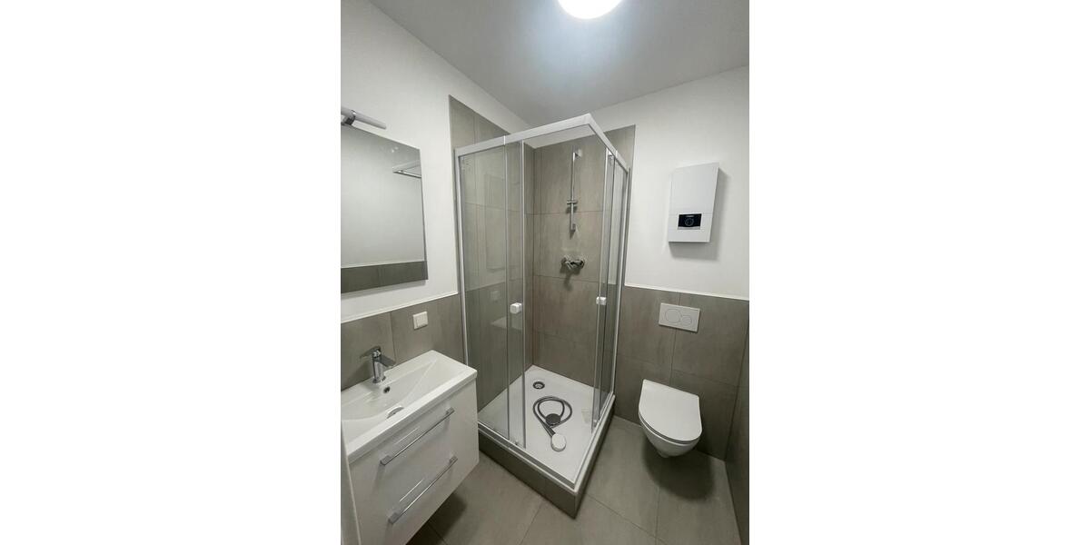 Etagenwohnung Düsseldorf Stadtmitte - 2 Zimmer, 120 m&sup2;, 737&euro; | Angebot:25718233