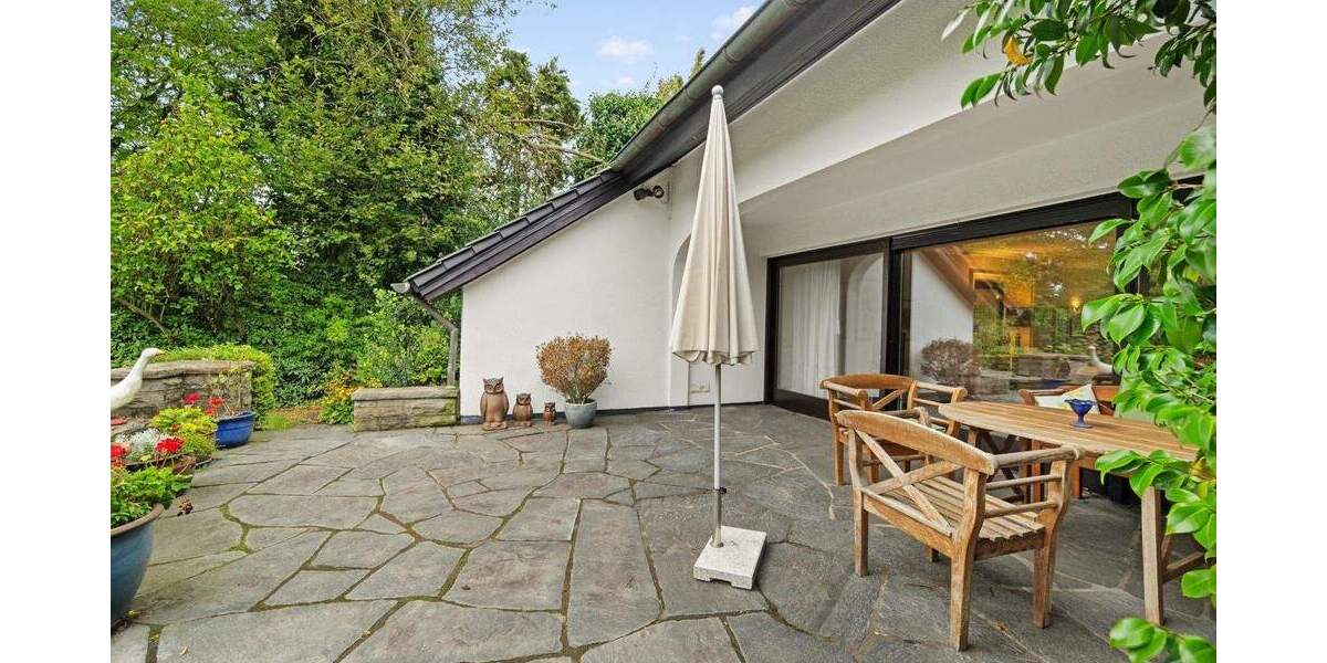 Einfamilienhaus Ratingen Hösel - 8 Zimmer, 303 m&sup2;, 1.450.000&euro; | Angebot:25779367