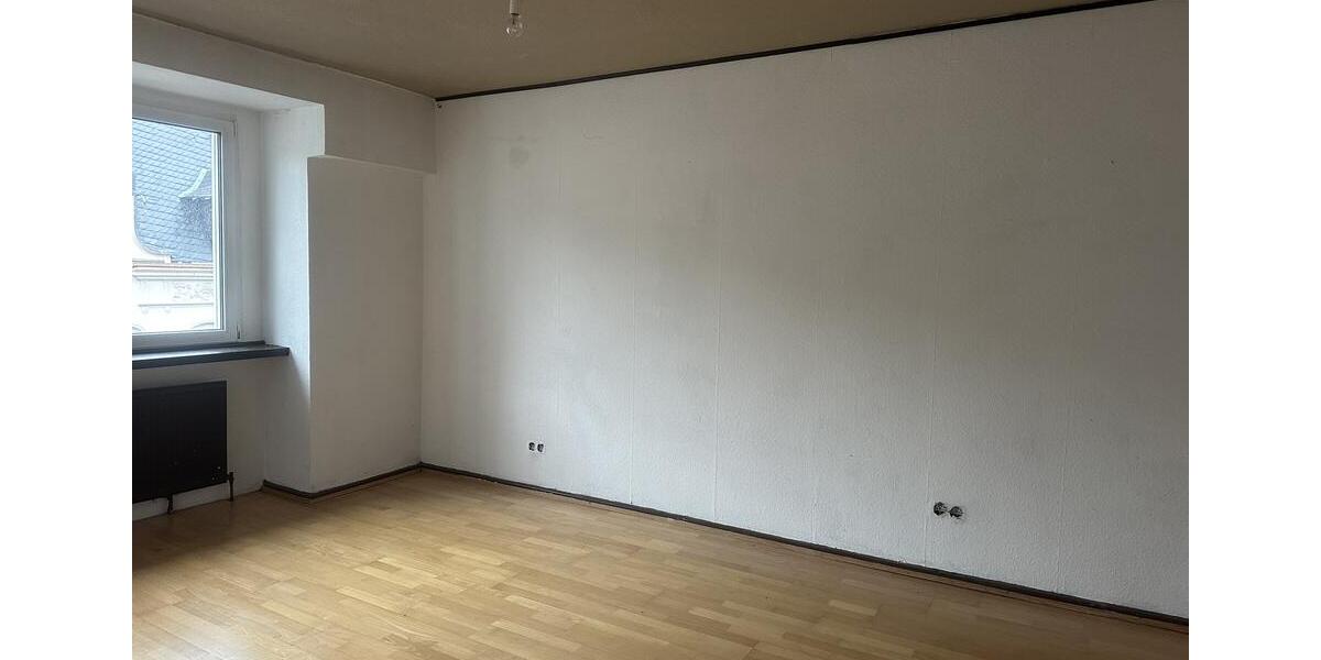 Etagenwohnung Wuppertal Gemarkung Langerfeld - 4 Zimmer, 107 m&sup2;, 980&euro; | Angebot:25648690