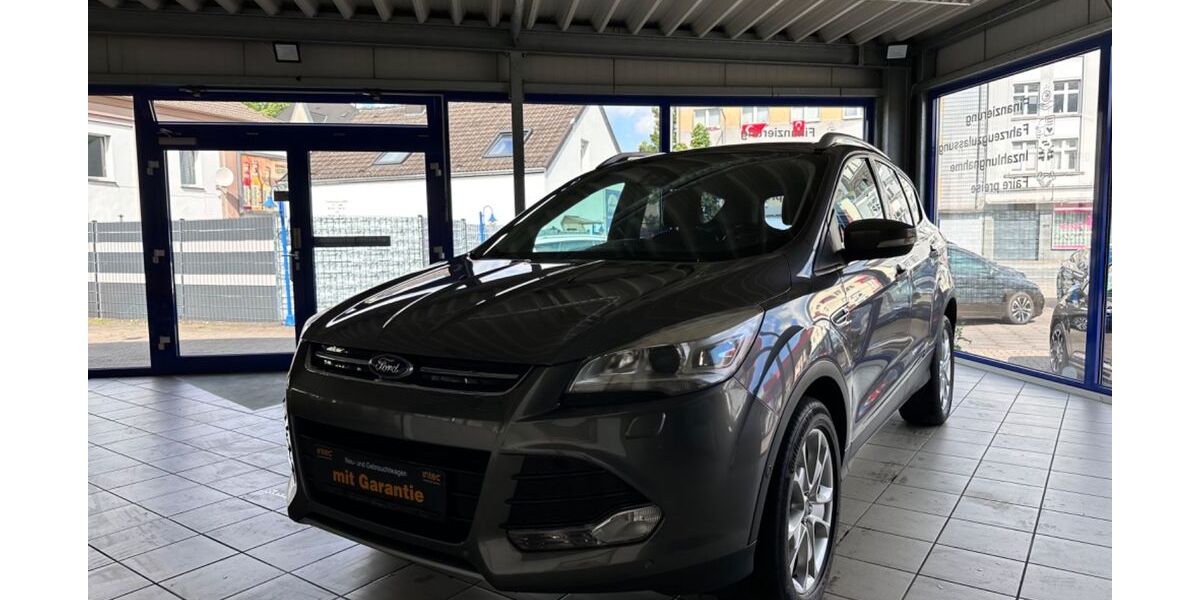 Ford Kuga 113.000 km 8.999 &euro; Bochum 44809