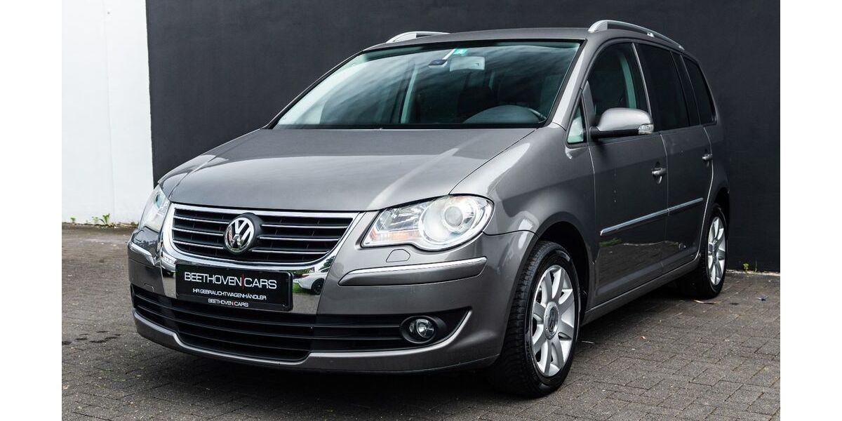 VW Touran 213.000 km 3.500 &euro; Solingen 42655