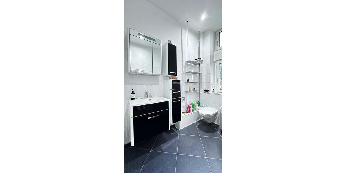 Doppelhaushälfte Solingen Mitte - 9 Zimmer, 210 m&sup2;, 340.000&euro; | Angebot:25832753