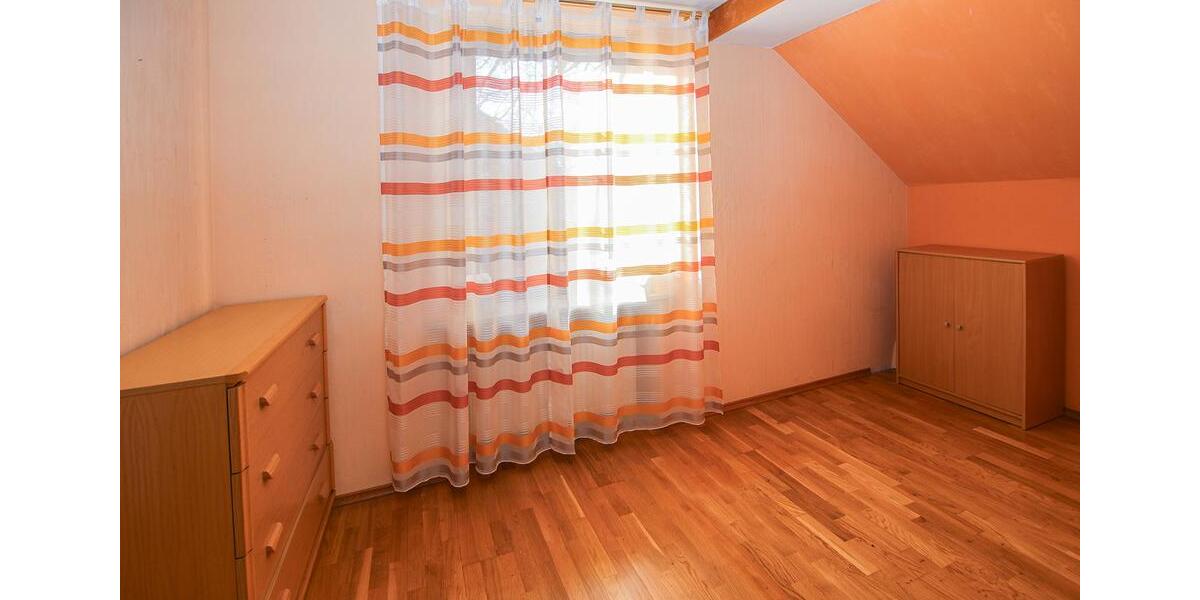 Dachgeschoßwohnung Haan - 2 Zimmer, 70 m&sup2;, 650&euro; | Angebot:25118600