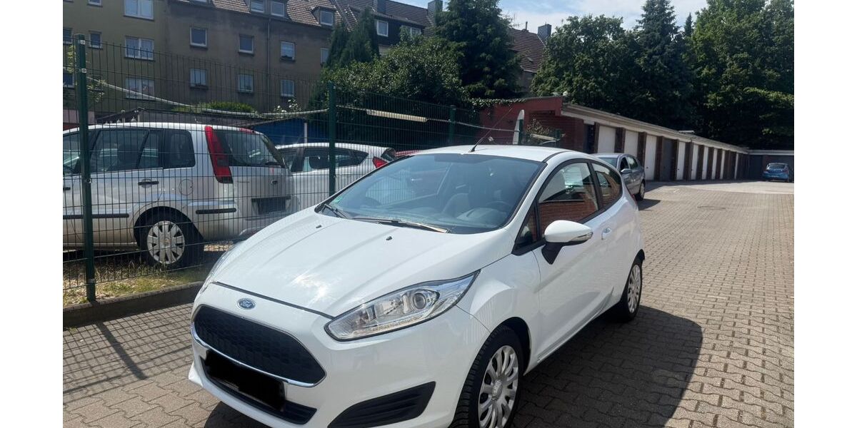 Ford Fiesta 131.000 km 5.000 &euro; Essen 45143