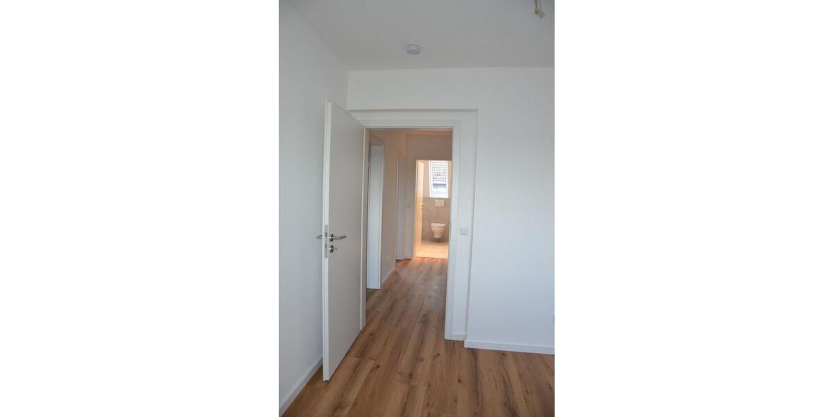 PRIVAT: Moderne 2,5 Zi. Dachgeschoss-Wohnung in ruhiger zentraler Top-Lage Alsenviertel, ohne Balkon - Dachgeschoßwohnung Bochum Innenstadt | Angebot:27501609