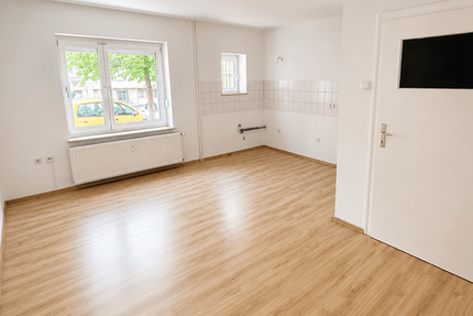 Wohnung Duisburg Duisburg-Mitte - 3 Zimmer, 54 m&sup2;, 405&euro; | Angebot:27182255
