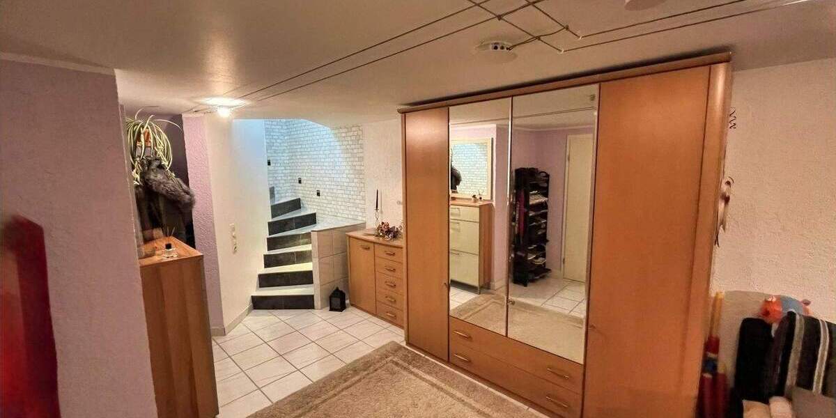 Etagenwohnung Düsseldorf Hellerhof - 3 Zimmer, 102 m&sup2;, 429.000&euro; | Angebot:25665880