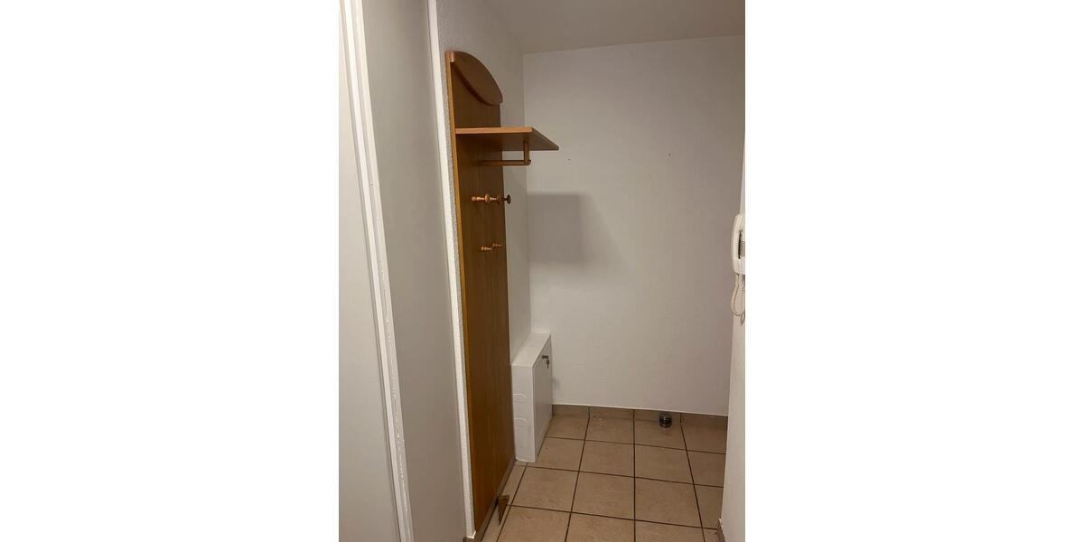 Etagenwohnung Wermelskirchen - 1 Zimmer, 38 m&sup2;, 420&euro; | Angebot:27545470