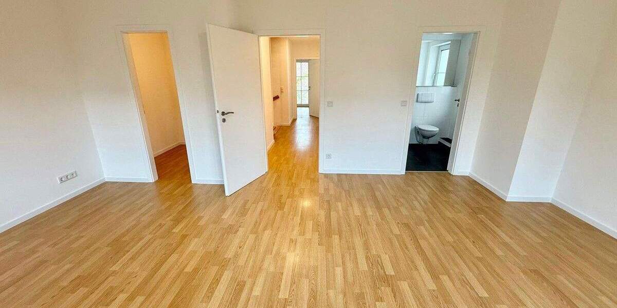 Doppelhaushälfte Düsseldorf Kaiserswerth - 8 Zimmer, 213 m&sup2;, 1.680.000&euro; | Angebot:25728281