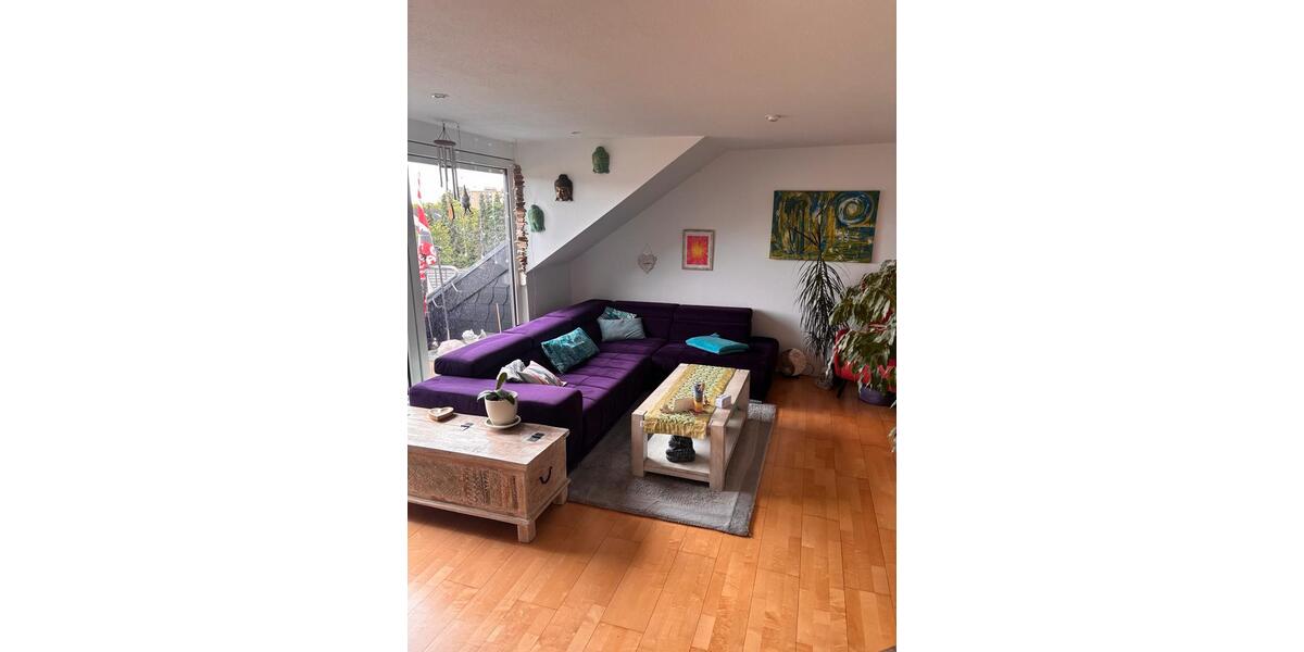 Dachgeschoßwohnung Hilden - 3 Zimmer, 77 m&sup2;, 242.000&euro; | Angebot:26955708