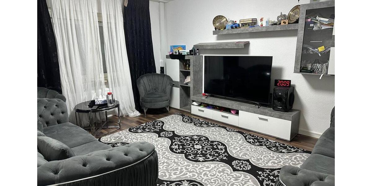 Erdgeschoßwohnung Essen Stadtbezirk III - 3 Zimmer, 67 m&sup2;, 300&euro; | Angebot:25987233