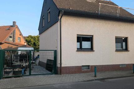 Haus Duisburg Huckingen - 3 Zimmer, 95 m&sup2;, 400.000&euro; | Angebot:26954577