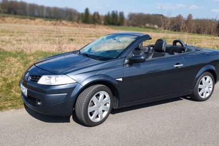 Renault Megane 155.000 km 2.700 &euro; Wuppertal 42399