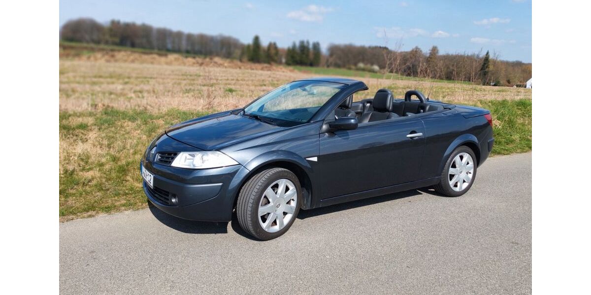 Renault Megane 155.000 km 2.700 &euro; Wuppertal 42399