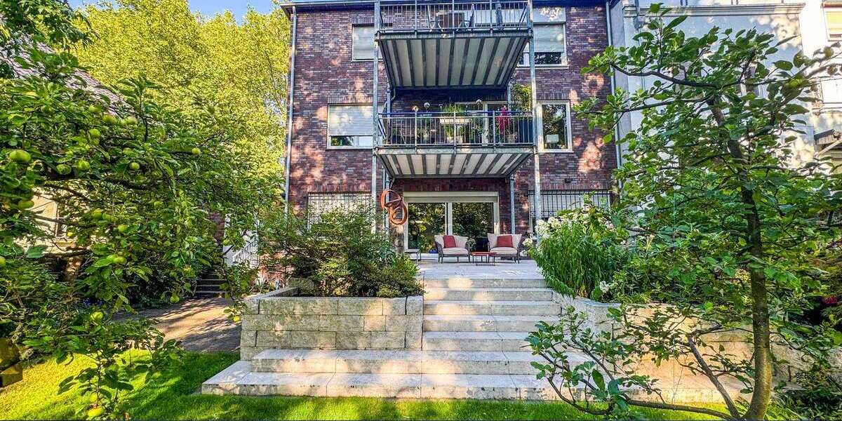Einfamilienhaus Oberhausen - 11 Zimmer, 400 m&sup2;, 825.000&euro; | Angebot:27200380