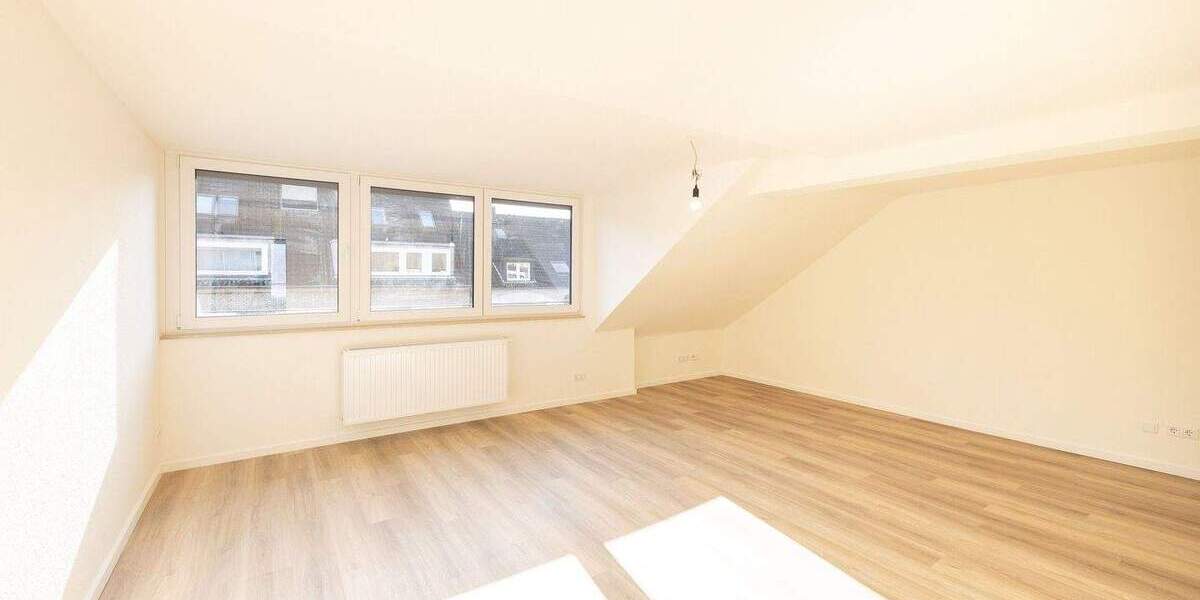 Etagenwohnung Düsseldorf Flingern Nord - 2 Zimmer, 82 m&sup2;, 1.360&euro; | Angebot:25745721